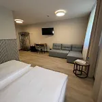 아파트호텔 Boutique Hotel's Kwiska - Legnicka