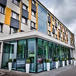 Boutique Hotel's Kwiska - Legnicka 아파트호텔 3*
