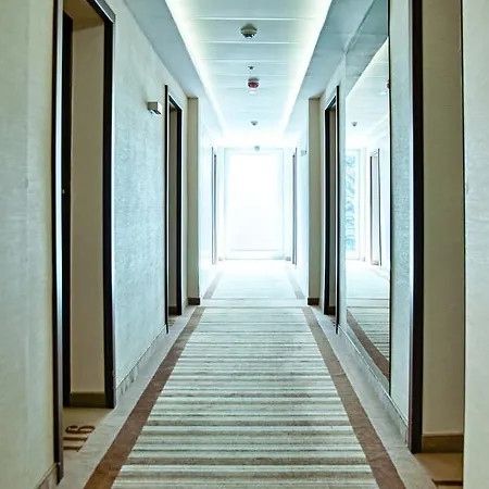מלון דירות Boutique Hotel's Kwiska - Legnicka 3*