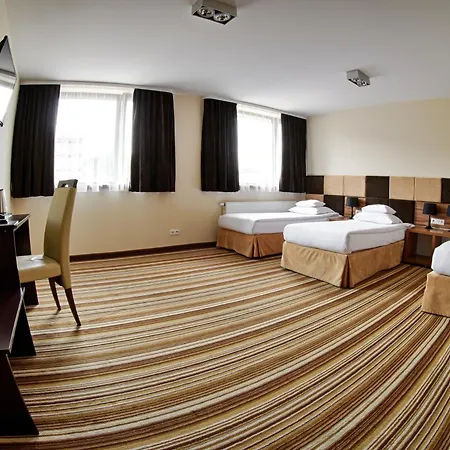 Hotel apartamentowy Boutique Hotel's Kwiska - Legnicka 3*