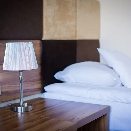 Aparthotel Boutique Hotel's Kwiska - Legnicka Wroclaw