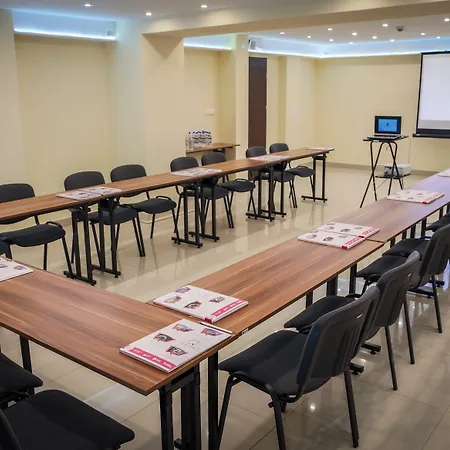 Boutique Hotel's Kwiska - Legnicka Aparthotel 3*