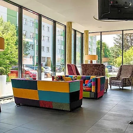 アパートホテル Boutique Hotel's Kwiska - Legnicka 3*