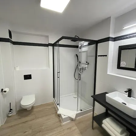 Boutique Hotel's Kwiska - Legnicka Hotel apartamentowy 3*