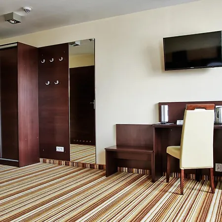 Boutique Hotel's Kwiska - Legnicka Aparthotel 3*