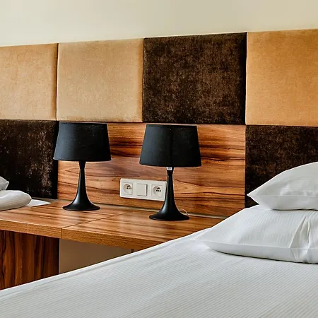 Boutique Hotel's Kwiska - Legnicka Aparthotel 3*