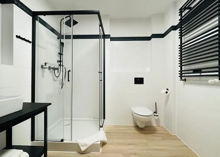 アパートホテル Boutique Hotel's Kwiska - Legnicka 3*