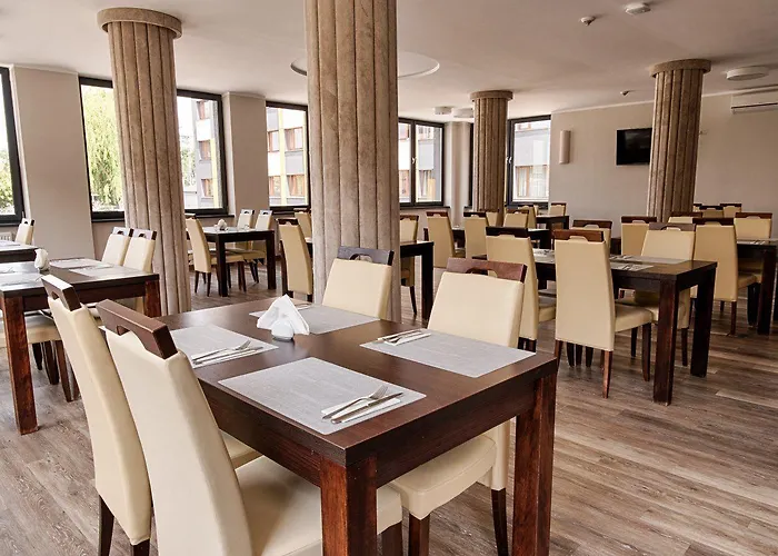 Boutique Hotel's Kwiska - Legnicka アパートホテル 3*