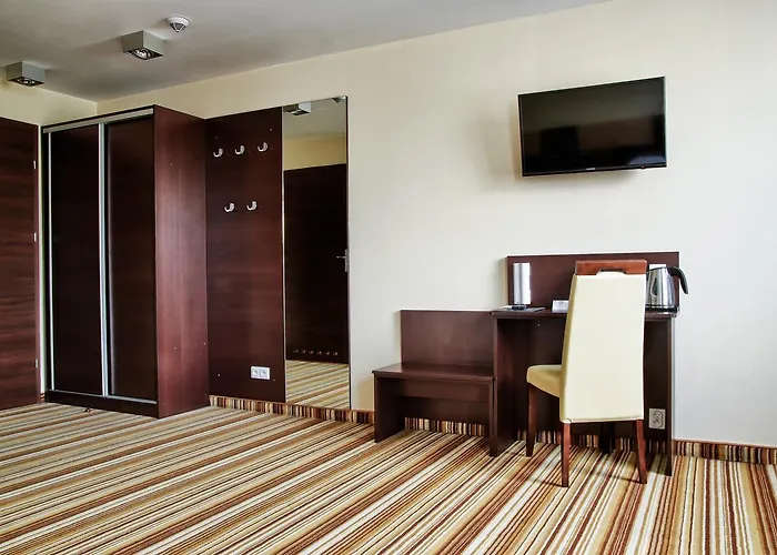 Boutique Hotel's Kwiska - Legnicka アパートホテル 3*